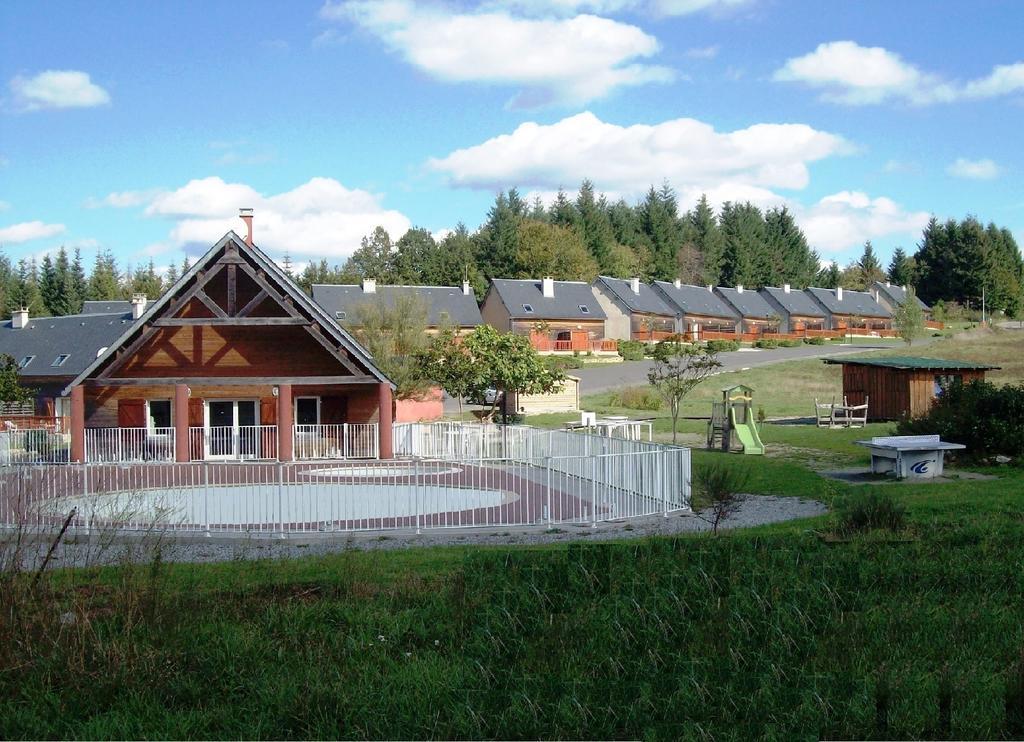 Villa Les Chalets du Gua Des Brasses à La Salvetat-sur-Agout Extérieur photo