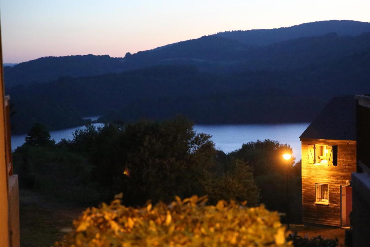 Villa Les Chalets du Gua Des Brasses à La Salvetat-sur-Agout Extérieur photo